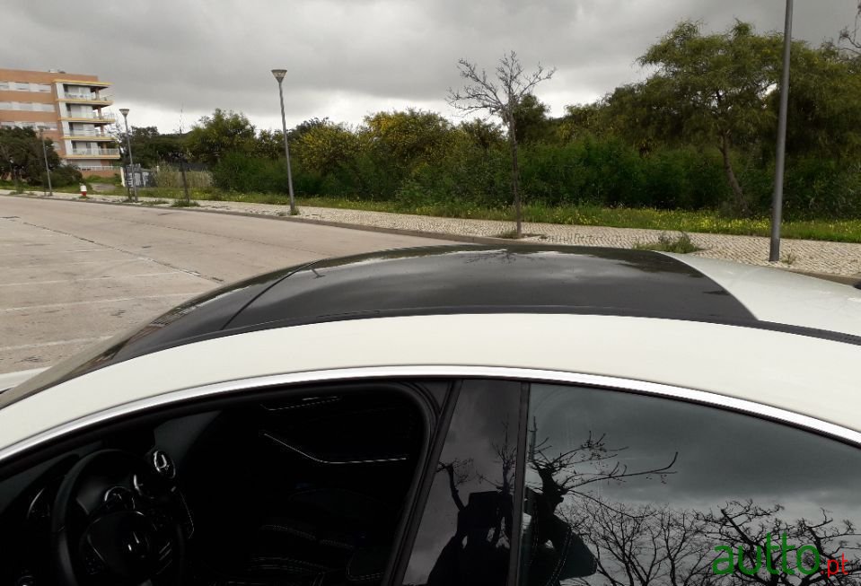 2017' Mercedes-Benz 200 photo #2