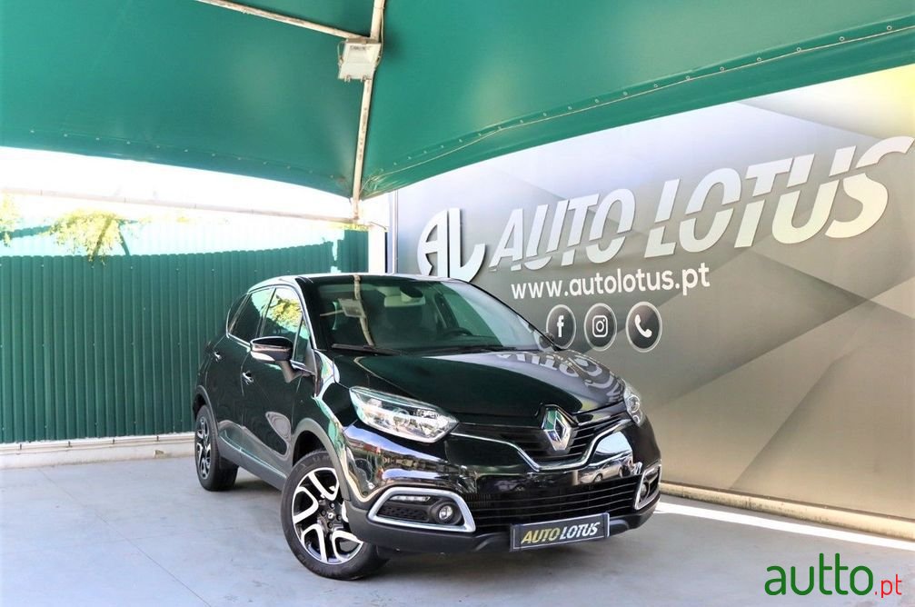 2016' Renault Captur photo #1