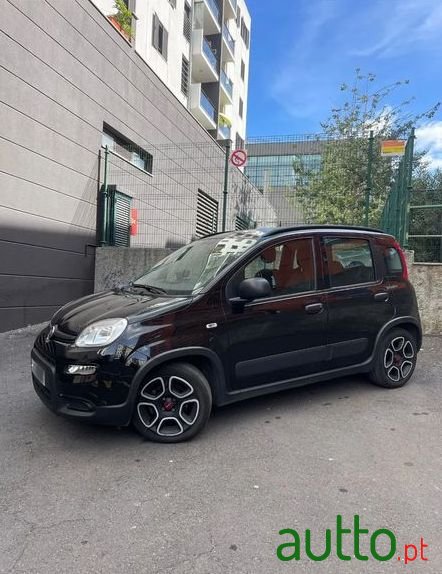 2022' Fiat Panda photo #2