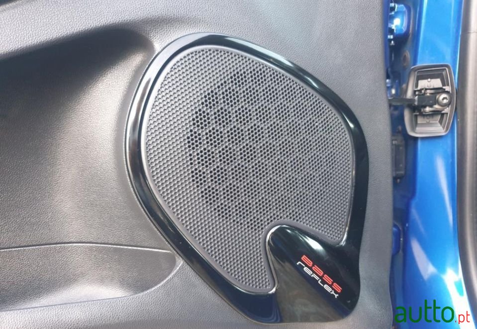 2017' Renault Clio Sport Tourer photo #6