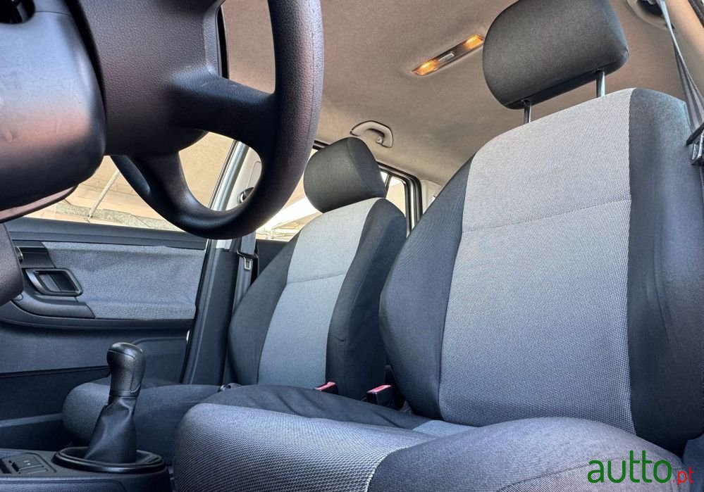 2013' Skoda Fabia Break photo #3