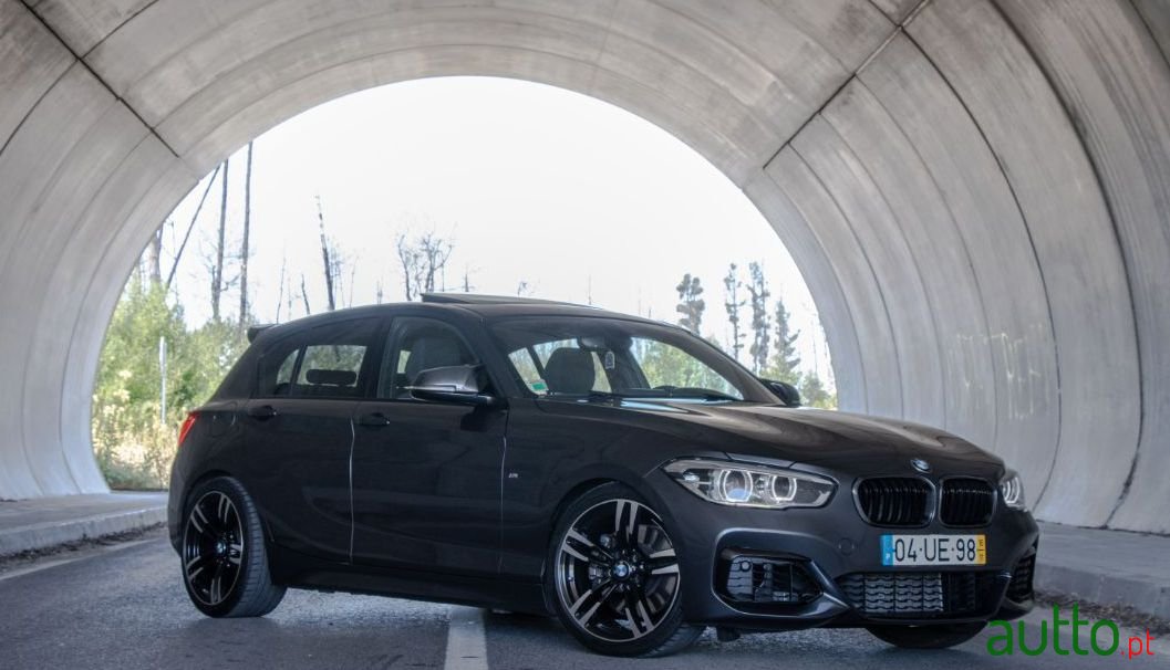 2016' BMW 118 215Cv Pack M photo #3