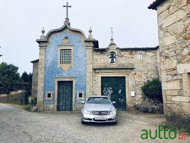 2010' Mercedes-Benz E-350 photo #4