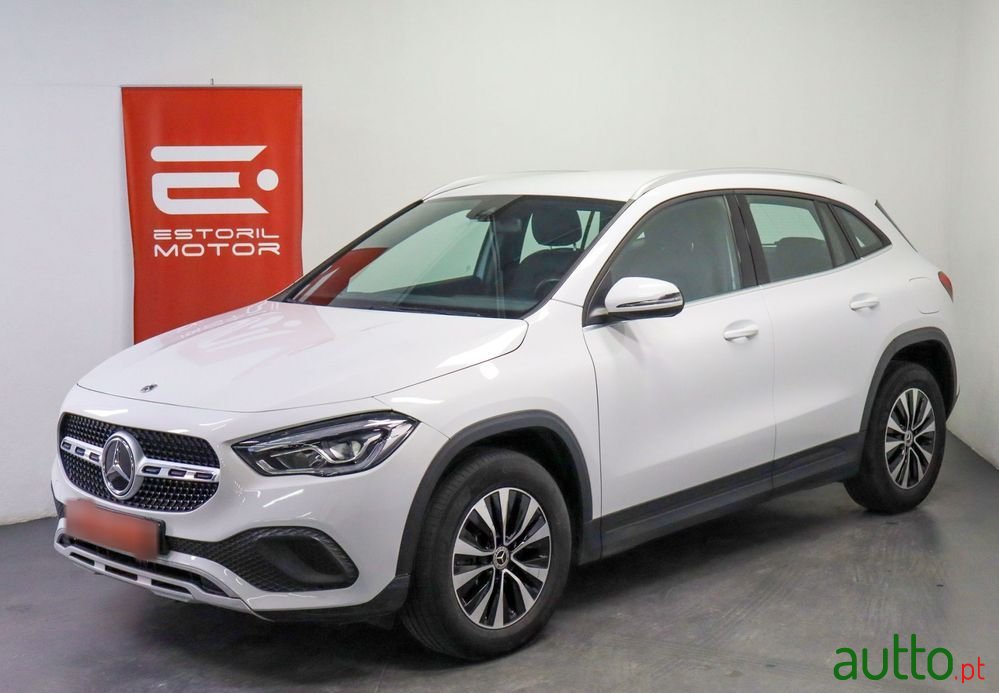 2022' Mercedes-Benz Classe Gla E Style photo #1