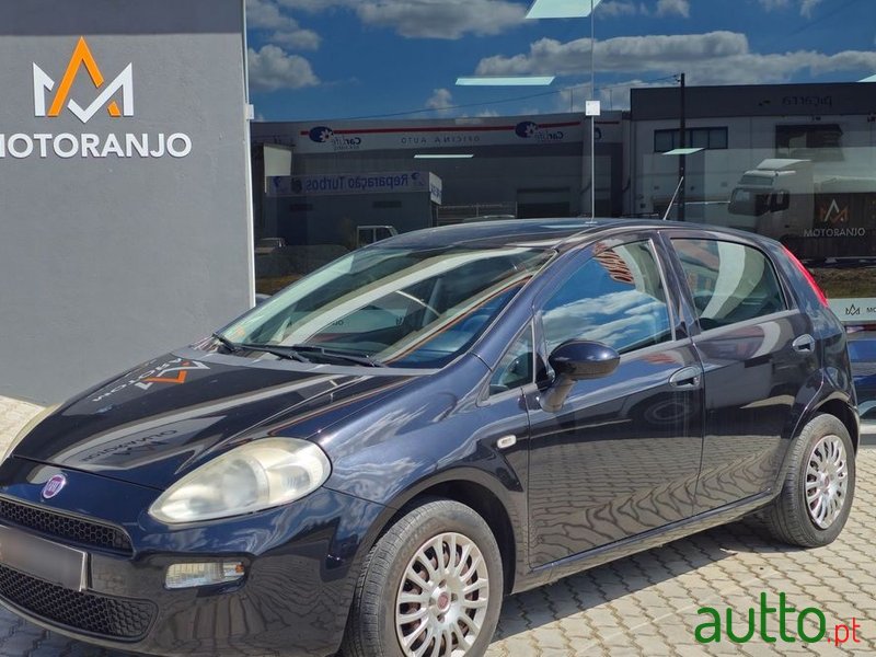 2018' Fiat Punto 1.2 Easy S&S photo #1