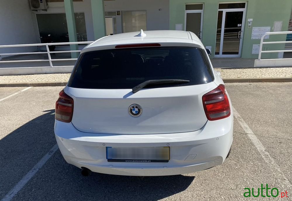 2012' BMW 116 D Efficientdynamics photo #3