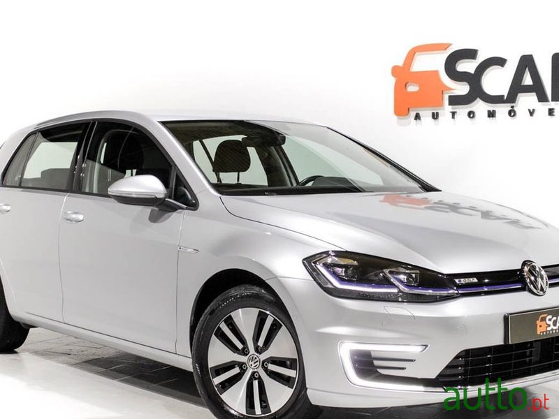 2019' Volkswagen E-Golf photo #1