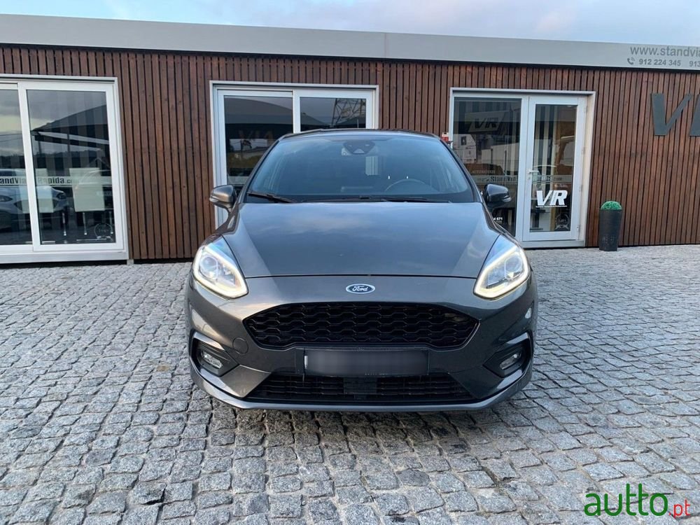 2021' Ford Fiesta photo #2