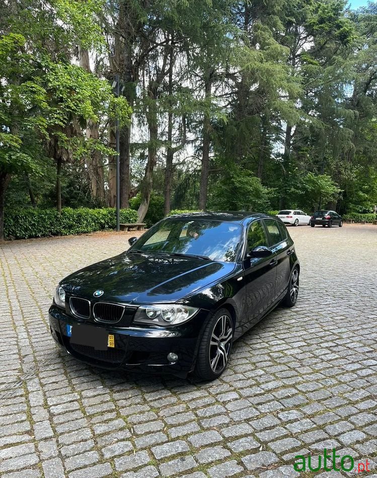 2007' BMW 118 D photo #1