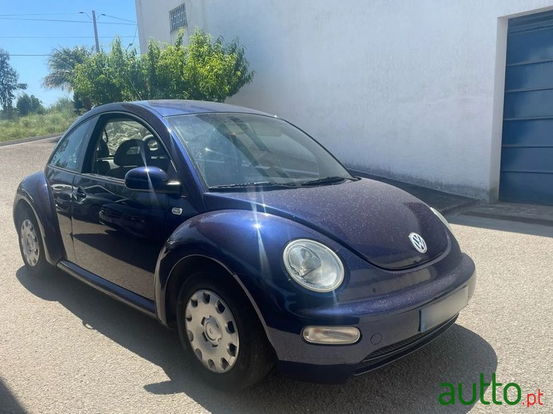 2002' Volkswagen New Beetle 1.4 photo #1