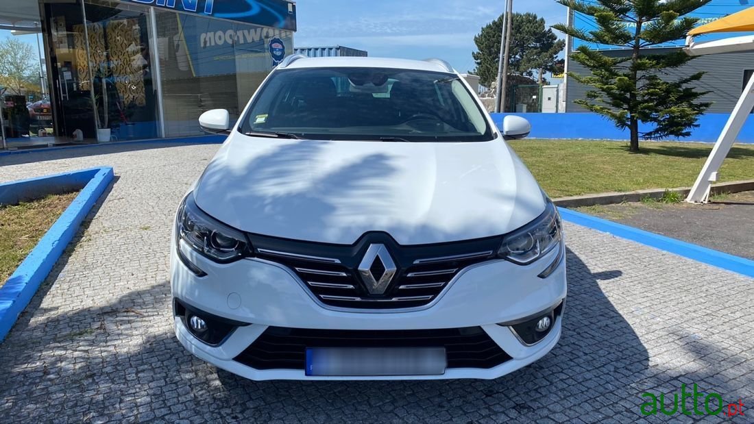2019' Renault Megane Sport Tourer photo #3