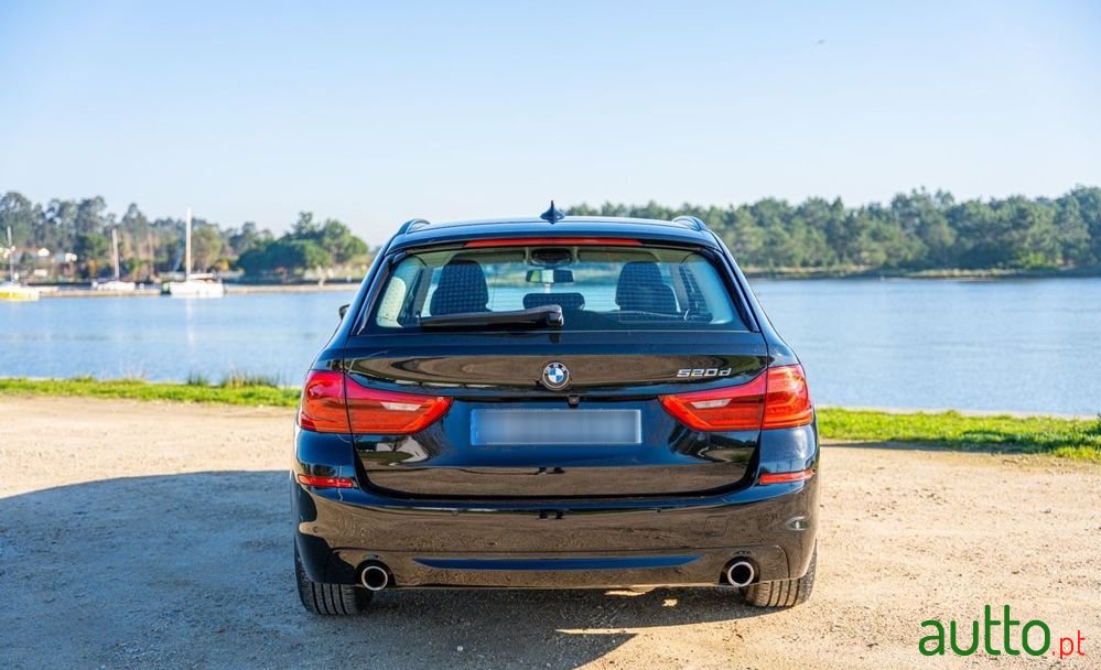 2020' BMW 520 D Auto photo #3