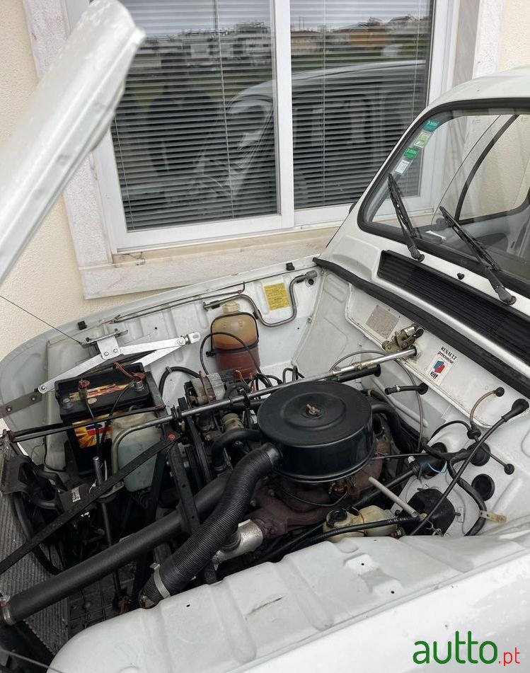 1992' Renault 4 photo #4