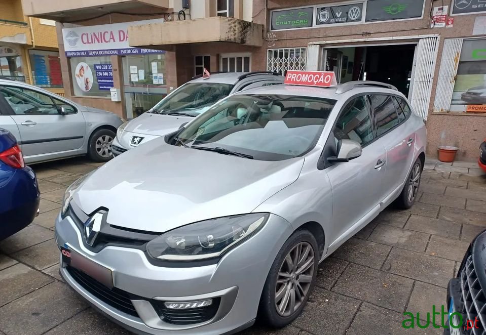 2016' Renault Megane Sport Tourer photo #1