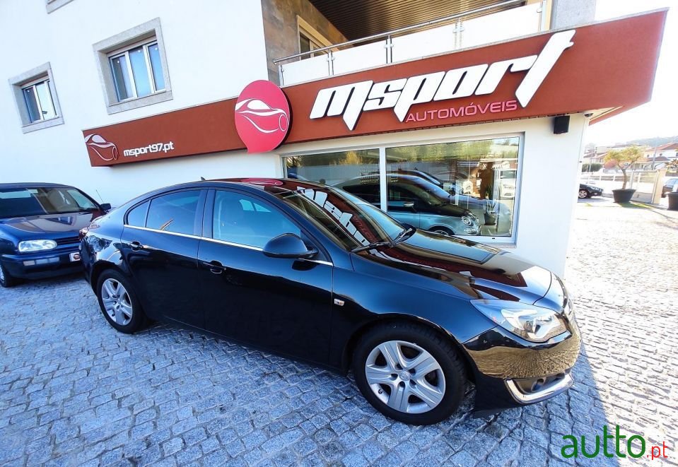 2015' Opel Insignia photo #2