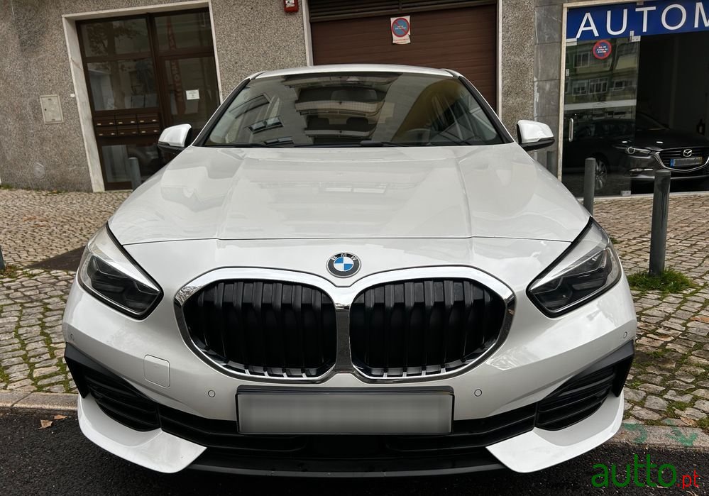 2019' BMW Série 1 D Corporate Edition photo #6