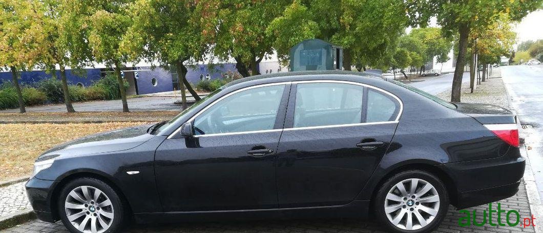 2008' BMW 520 photo #2