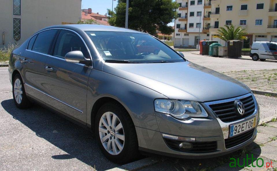 2007' Volkswagen Passat photo #1