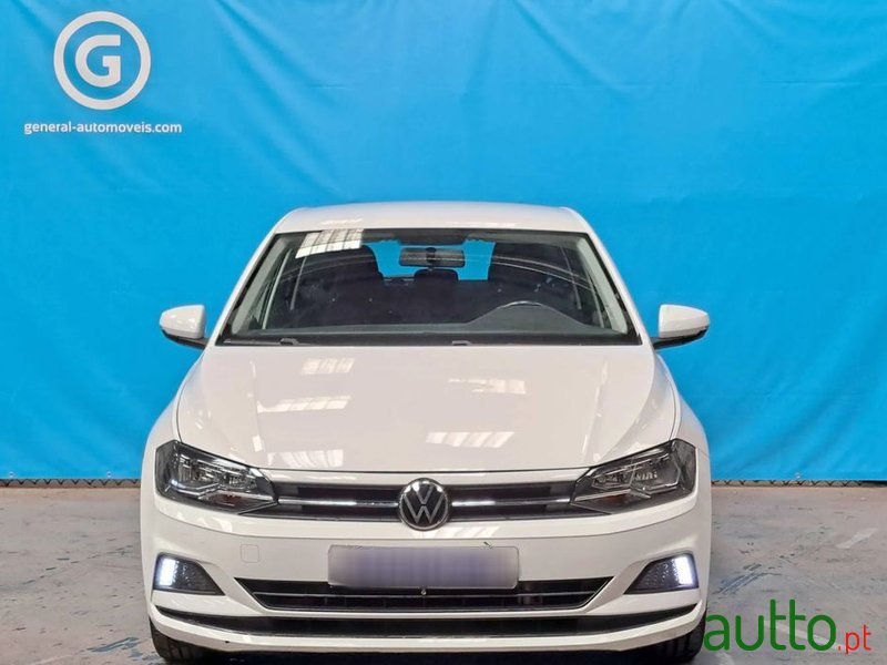 2021' Volkswagen Polo 1.0 Tsi Life photo #2