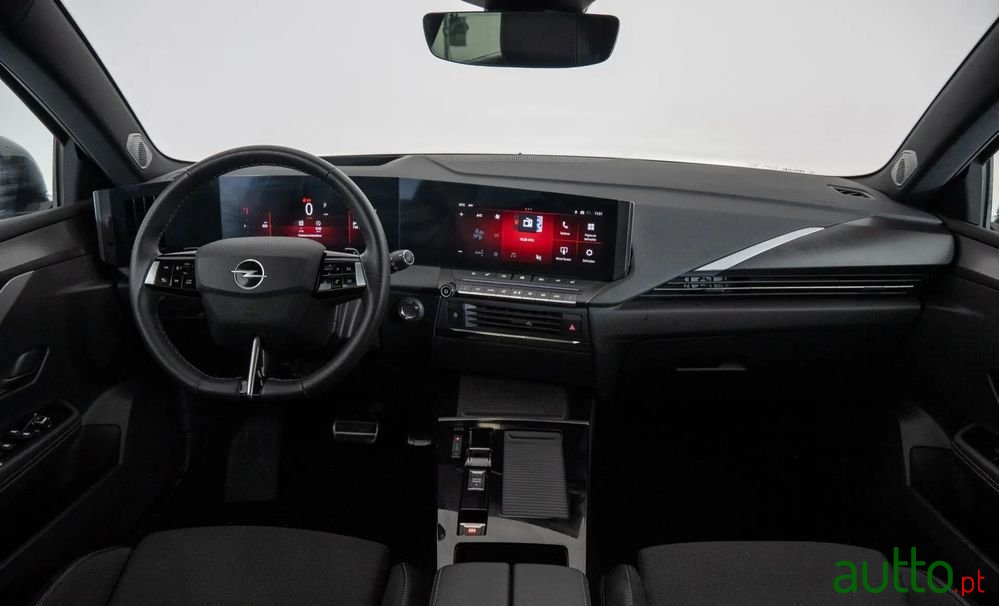 2024' Opel Astra photo #3