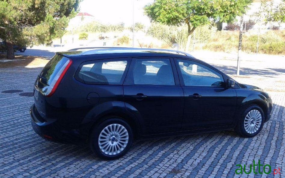 2008' Ford Focus Sw photo #2