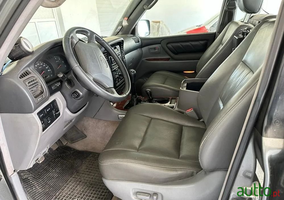 2000' Toyota Land Cruiser Sw 4.2 Tdi photo #4