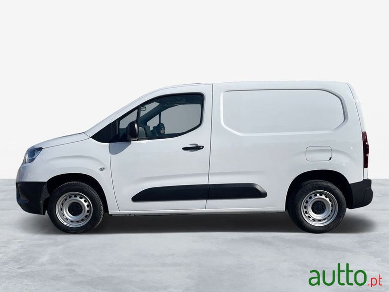 2022' Toyota ProAce photo #3