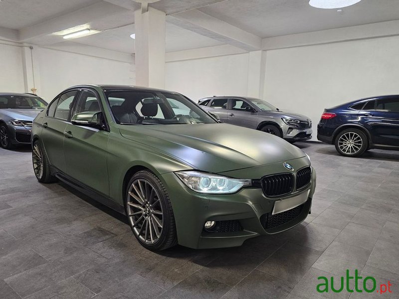 2012' BMW Série 3 I Pack M photo #4