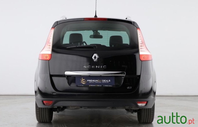 2015' Renault Grand Scenic photo #6