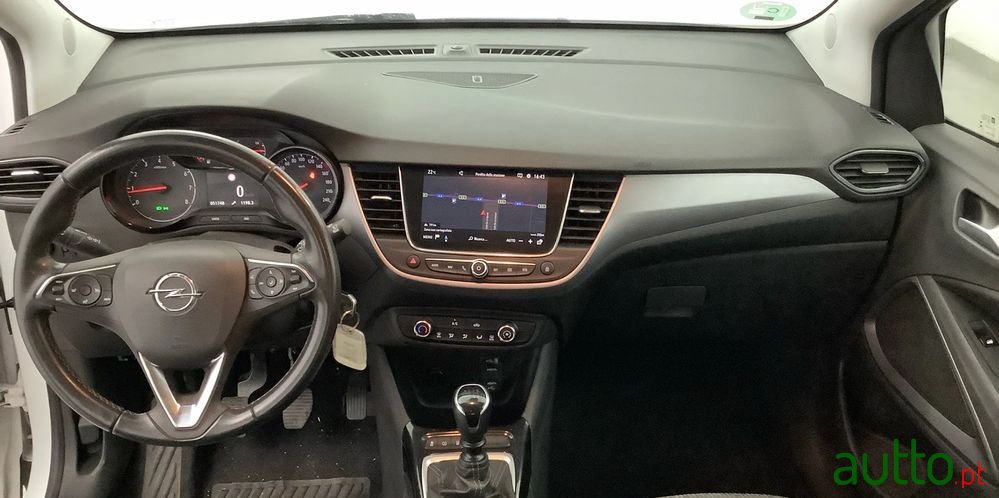 2021' Opel Crossland 1.2 Edition photo #4