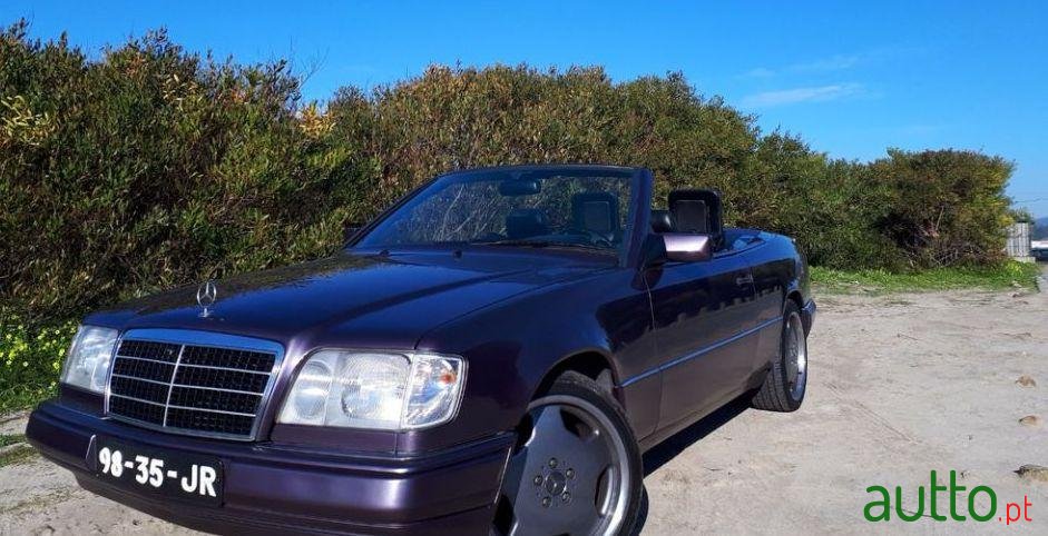 1995' Mercedes-Benz E-220 Cabrio photo #4