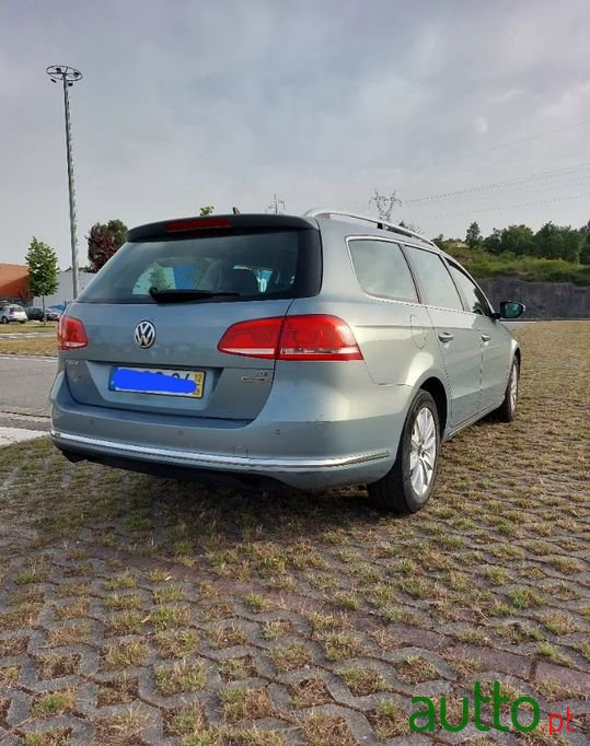 2012' Volkswagen Passat Variant photo #3