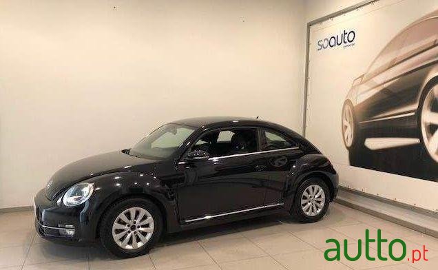 2013' Volkswagen Beetle photo #1