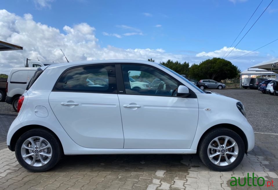 2015' Smart Forfour photo #4