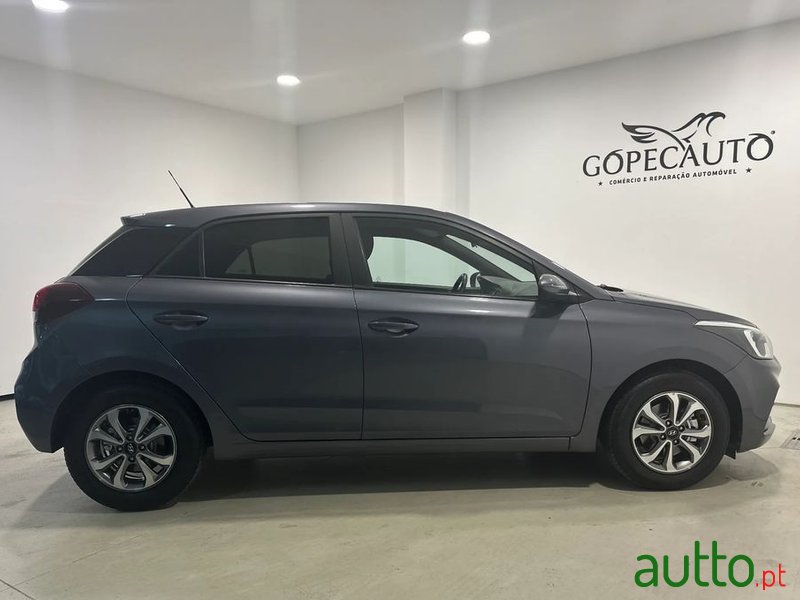 2019' Hyundai i20 photo #6