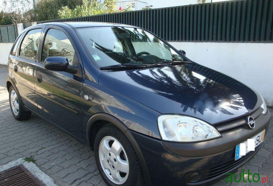 2001' Opel Corsa 1.2 Confort photo #2