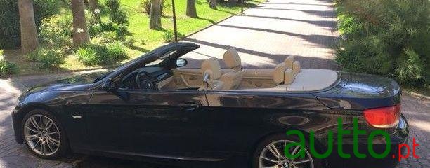 2007' BMW 330 Cabrio photo #4