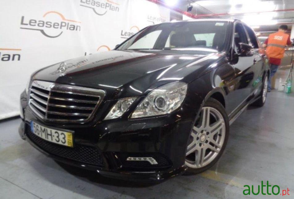 2011' Mercedes-Benz E-250 photo #1