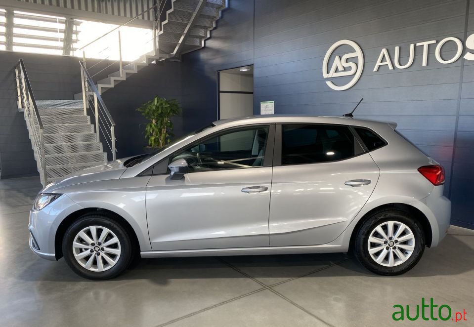 2021' SEAT Ibiza photo #2