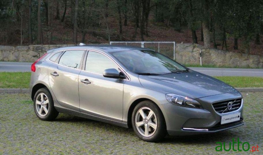 2015' Volvo V40 photo #1