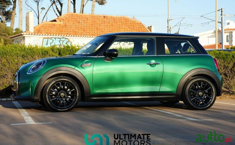 2024' MINI Cooper Se 3 Portas photo #3