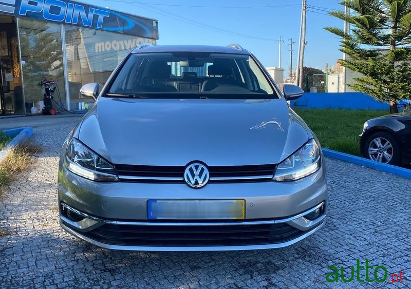 2018' Volkswagen Golf Variant photo #5