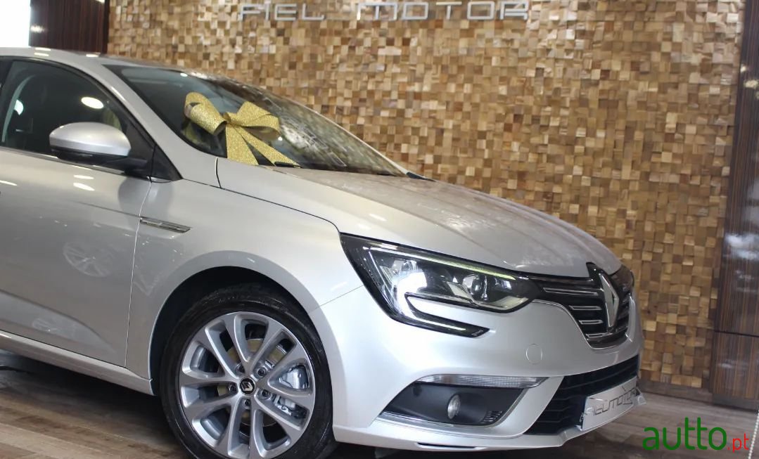 2017' Renault Megane photo #5