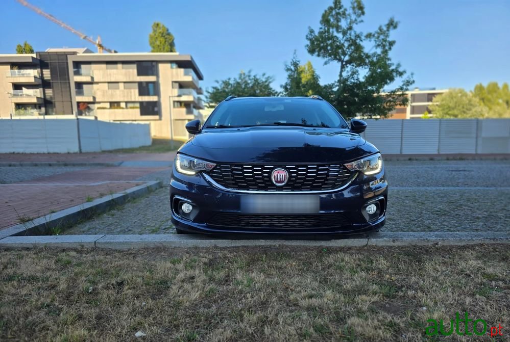 2016' Fiat Tipo Station Wagon photo #5