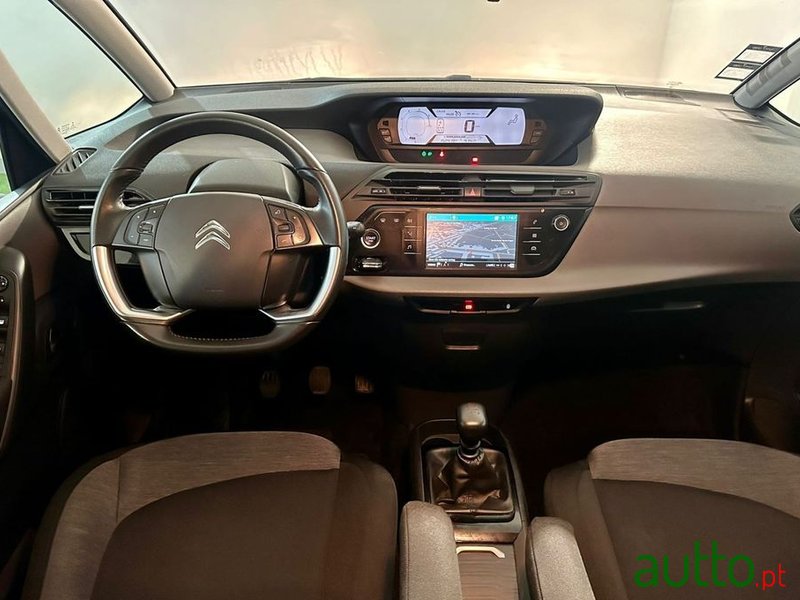 2020' Citroen C4 Grand Picasso photo #2