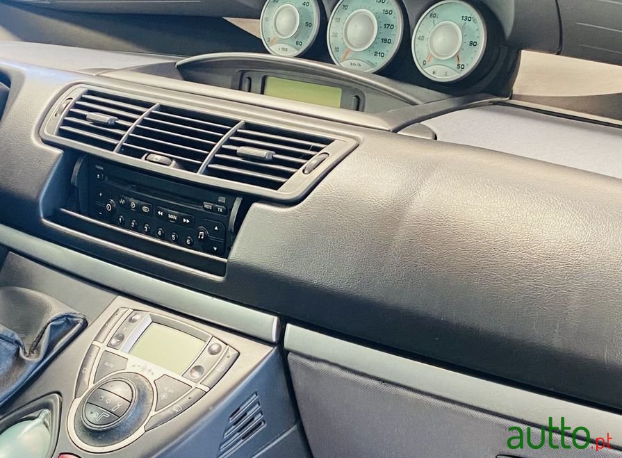 2003' Peugeot 807 photo #6