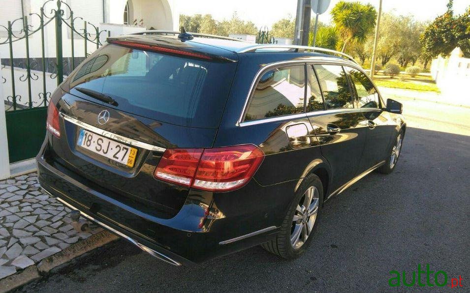2013' Mercedes-Benz E-220 Avantgard photo #2