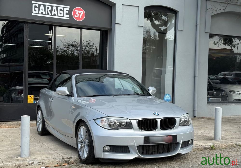 2011' BMW Série 1 D Pack M photo #1