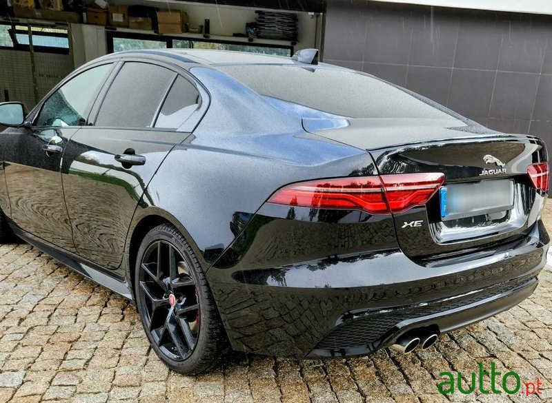 2020' Jaguar XE photo #4