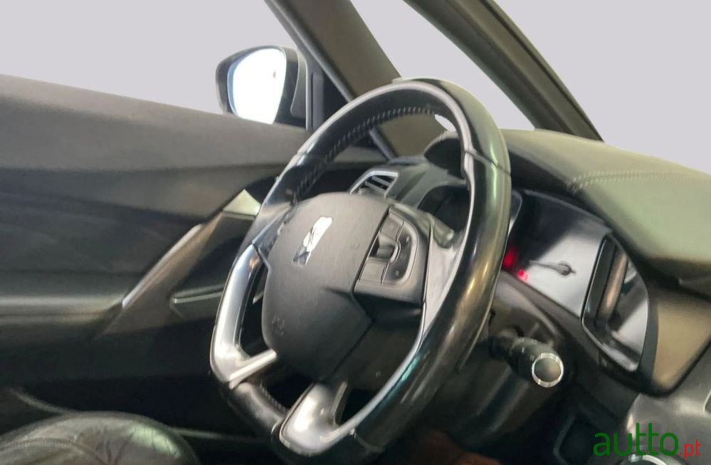 2013' Citroen DS5 photo #4